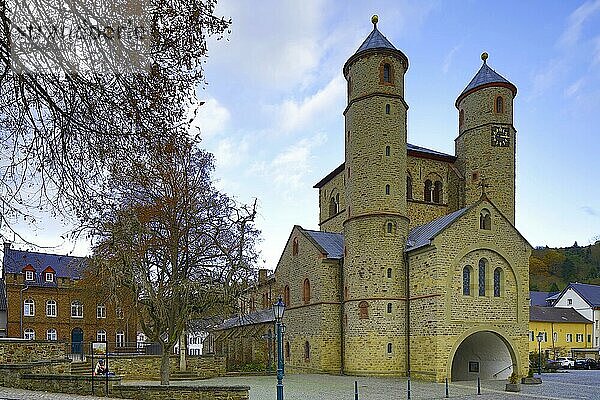 Stiftskirche Bad Münstereifel  Kreis Euskirchen  Nordrhein-Westfalen  Deutschland  Europa