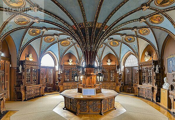 Schloss Marienburg  Bibliothek  Innen  Pattensen  Niedersachsen  Deutschland  Europa