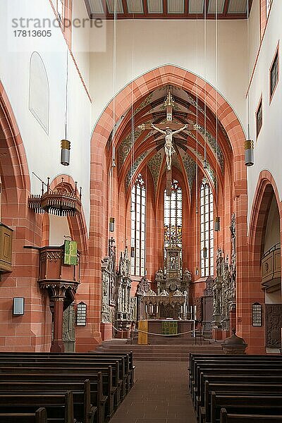 Innenansicht der spätgotischen Stiftskirche in Wertheim  Main  Baden-Württemberg  Deutschland  Europa