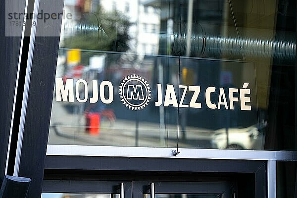 Mojo Jazz Café  Tanzende Türme (Tango Türme) am östlichen Eingang zur Reeperbahn  Hamburg  Deutschland  Europa