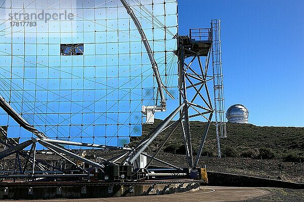 Roque-de-los-Muchachos-Observatorium im Nationalpark Caldera de Taburiente  Astrophysisches Observatorium La Palma  Major Atmospheric Gamma Imaging Cherenkov Telescope (MAGIC)  La Palma  Kanarische Insel  Spanien  Europa