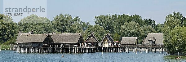 Pfahlbauten Unteruhldingen  Freilichtmuseum  Uhldingen-Mühlhofen  Bodensee  Baden-Württemberg  Deutschland  Europa