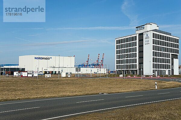 Containerterminal Jade-Weser-Port  Tiefwasserhafen Jade-Weser-Port  LNG-Terminal  Flüssigerdgas-Terminal  Voslapper Groden  Wilhelmshaven  Niedersachsen  Deutschland  Europa