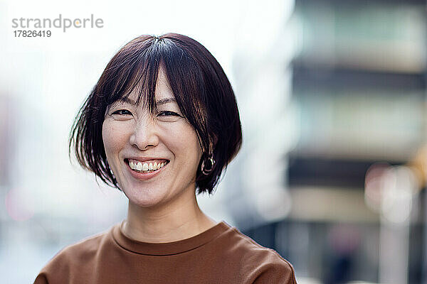 Porträt einer japanischen Frau