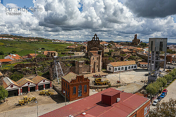 Luftaufnahme des alten Bergwerks  Erbe des Quecksilbers  UNESCO-Welterbestätte  Almaden  Kastilien-La Mancha  Spanien  Europa