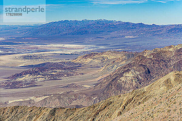 Blick über das Death Valley  Kalifornien  Vereinigte Staaten von Amerika  Nordamerika