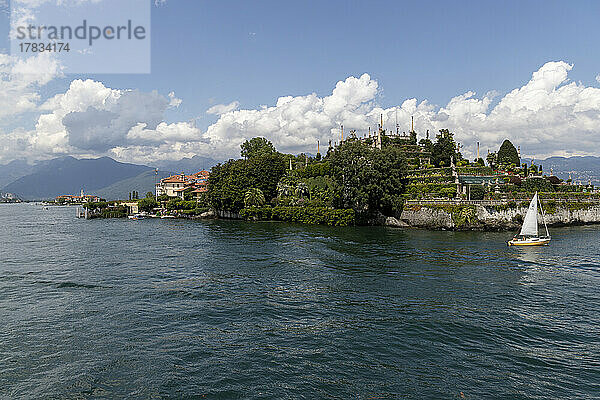 Blick auf den Garten der Isola Bella  Borromäische Inseln  Lago Maggiore  Stresa  Piemont  Italienische Seen  Italien  Europa