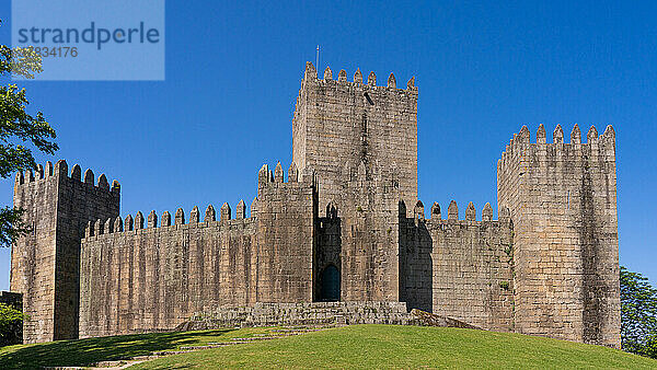 Burg von Guimaraes  UNESCO-Weltkulturerbe  Guimaraes  Norte  Portugal  Europa