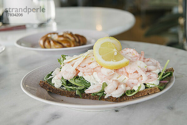 Toast Skagen (Krabben auf Toast)  Gamla Stan  Stockholm  Sodermanland und Uppland  Schweden  Skandinavien  Europa