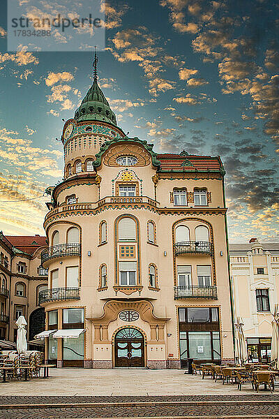Historische Gebäude in Oradea  Rumänien  Europa