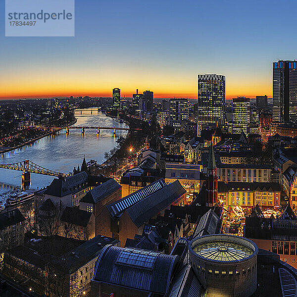 Blick über die Schirn Kunsthalle auf die Skyline von Frankfurt am Main  Hessen  Deutschland  Europa