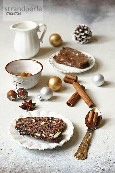 Schokoladen-Cantuccini mit Gewürzen zu Weihnachten