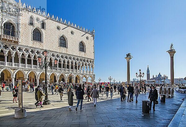 Piazzetta mit Dogenpalast und Insel San Giorgio  Venedig  Venetien  Adria  Norditalien  Italien  Europa