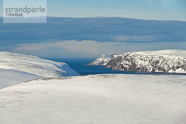 Nordkap  Norwegische Atlantikküste  Winter  Schnee  Norwegen  Europa