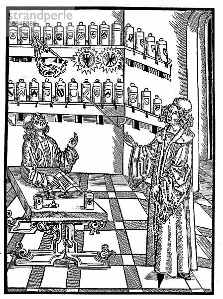 In einer Apotheke  Faksimile eines Holzschnitts aus dem 15. Jahrhundert  Deutschland  digital restaurierte Reproduktion einer Originalvorlage aus dem 19. Jahrhundert  genaues Originaldatum nicht bekannt  Europa