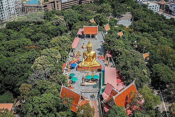 Big Buddha  Luftaufnahme mit Drohne  Pattaya  Chonburi  Thailand  Asien
