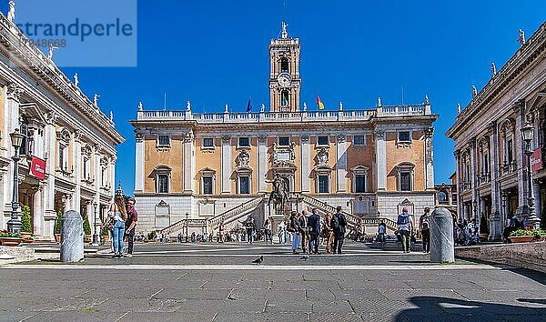 Kapitolsplatz mit Senatorenpalast  Rom  Latium  Mittelitalien  Italien  Europa