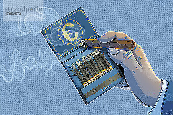Hand mit brennender Zigarre und Euro-Streichholzbriefchen mit Baumstreichhölzern