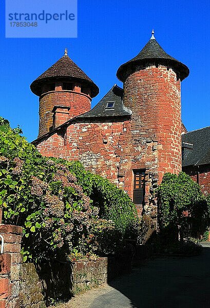 Collonges-la-Rouge  Colonjas  Region Limousin  Departement Correze  Frankreich. Collonges-la-Rouge zählt zu den schönsten und malerischsten Dörfern Frankreichs