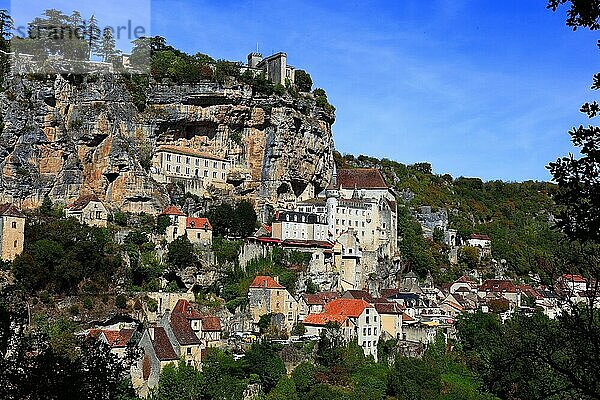 Rocamadour  Departement Lot  Region Midi-Pyrenees  Okzitanien  Wallfahrtsort der roemisch-katholischen Kirche  Frankreich  Europa