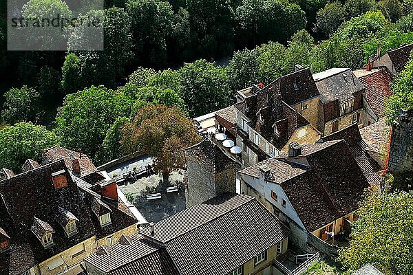 Dächer der Altstadt  Rocamadour  Departement Lot  Region Midi-Pyrenees  Okzitanien  Wallfahrtsort der römisch-katholischen Kirche