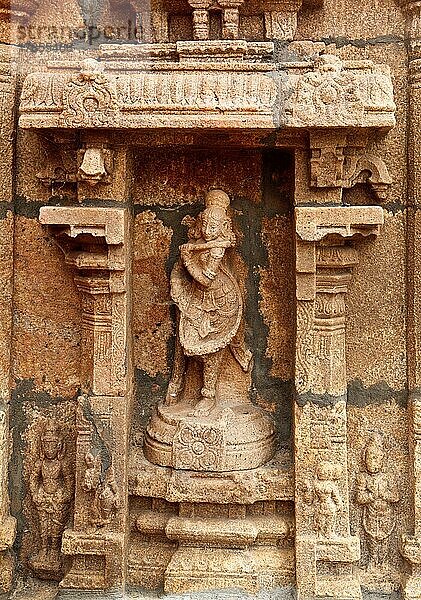 Flachreliefs in einem Hindu-Tempel. Sri Ranganathaswamy-Tempel. Tiruchirappalli (Trichy)  Tamil Nadu  Indien  Asien