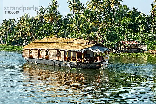 Hausboot auf den Backwaters von Kerala. Kerala  Indien  Asien