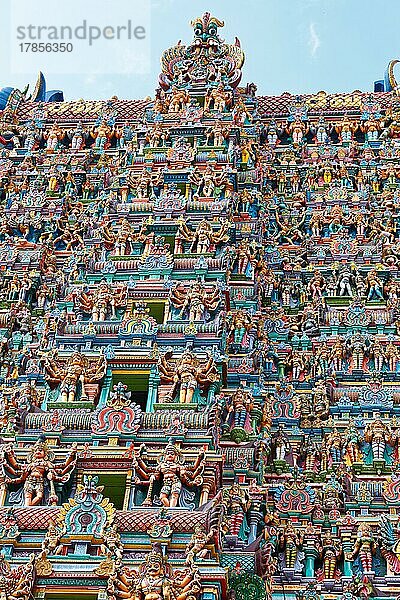 Gopura (Turm) eines Hindu-Tempels. Menakshi-Tempel  Madurai  Tamil Nadu  Indien  Asien
