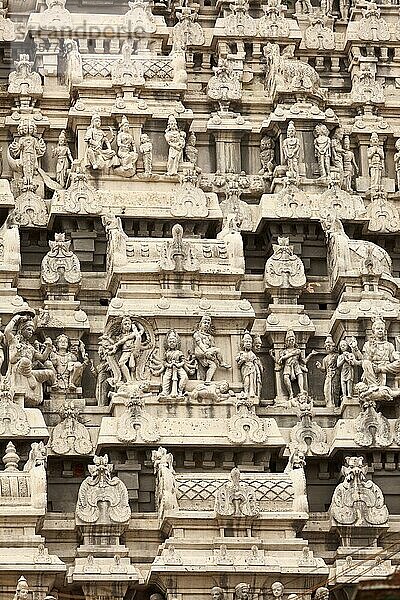 Turm (Gopura) des Arunachaleswar-Tempels. Tiruvannamalai  Tamil Nadu  Indien  Asien