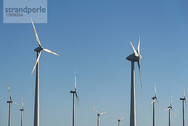 Windkraftanlagen  Windkraft  regenerative Energie  Deutschland  Europa