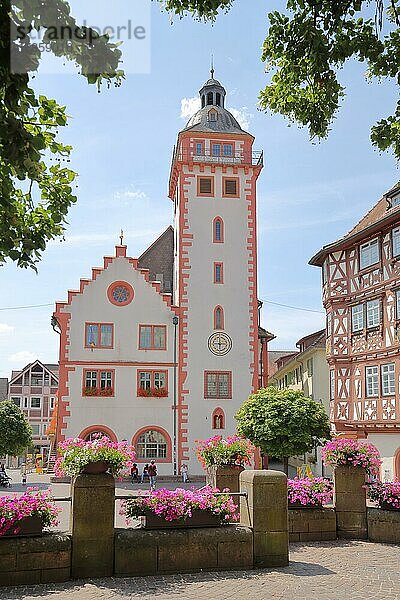 Rathaus erbaut 1557 am Marktplatz in Mosbach  Baden-Württemberg  Deutschland  Europa