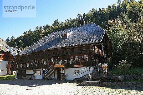 Schwarzwaldhaus als Heimatmuseum in Todtmoos  Südschwarzwald  Schwarzwald  Baden-Württemberg  Deutschland  Europa