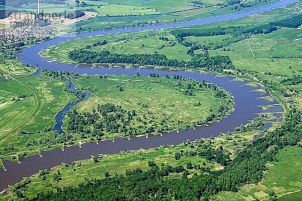 Luftbild der Oder bei Ratzdorf  Neißemünde  Neiße  Mündung  Fluss  Sachsen  Polen  Deutschland  Europa