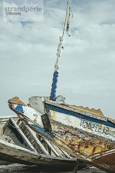 Traditionelle Holzpirogen  Nouadhibou  Mauretanien  Afrika