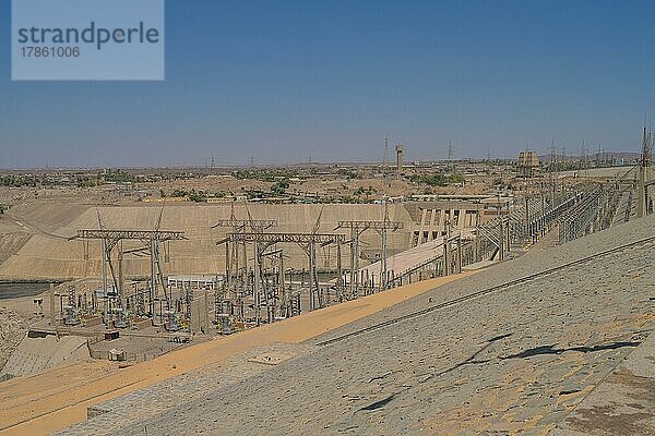 Kraftwerk am Staudamm  Nasser-See  Assuan  Ägypten  Afrika