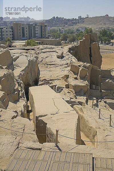 Steinbruch unvollendeter Obelisk  Assuan  Ägypten  Afrika