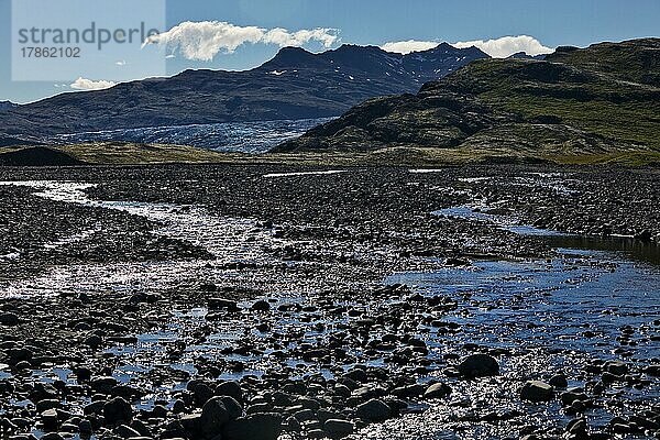 Klarwasserabfluss am Flaajökull  Vatnajökull-Nationalpark  Island  Europa