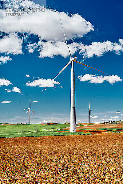 Windmühlen in den Bereichen Kastilien-La Mancha  Spanien