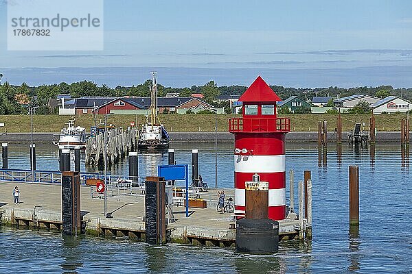 Hafen  Leuchtturm  Wyk  Insel Föhr  Nordfriesland  Schleswig-Holstein  Deutschland  Europa