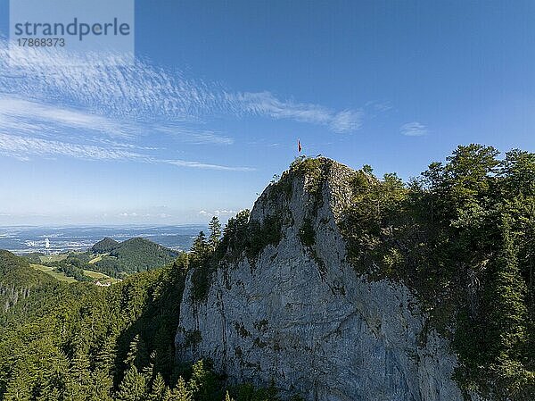 Belchenflueh  hinten Kernkraftwerk Gösgen und Mittelland  Eptingen  Basel-Landschaft  Schweiz  Europa