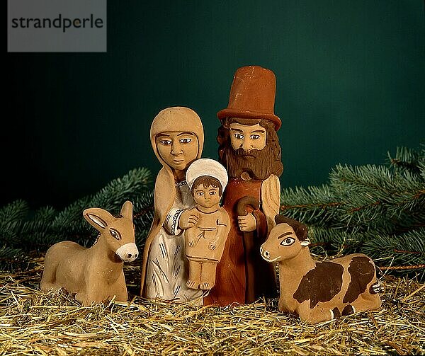 Peruanische Krippenfigur  Geburt Jesu Christi  Weihnachtszeit  Advent  Peruvian cradle figure  birth Jesus Christ  yule tide