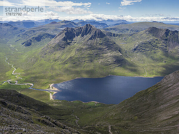 Großbritannien  Schottland  See vom Berg An Teallach aus gesehen