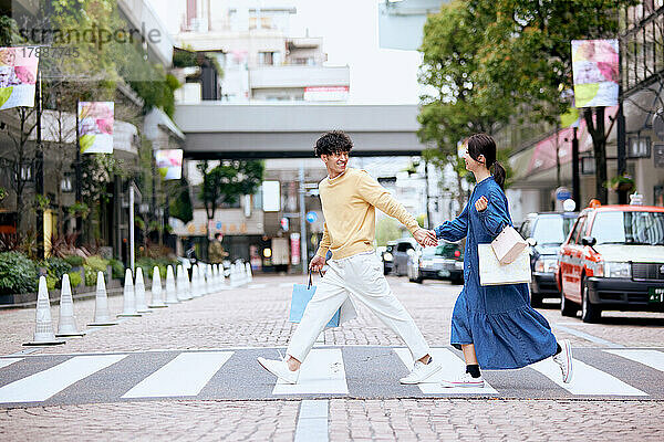 Japanisches Paar in Tokio