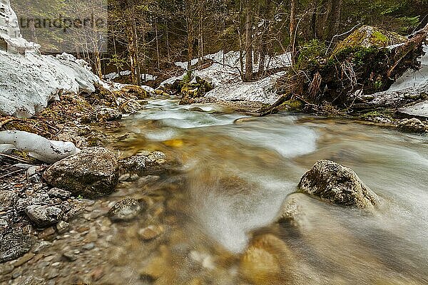 Kaskade des Sibli-Wasserfalls. Rottach-Egern  Bayern  Deutschland  Europa
