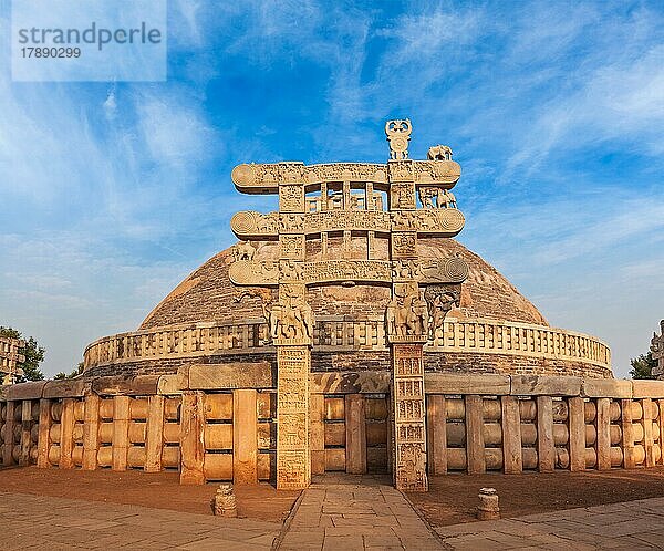 Große Stupa  altes buddhistisches Denkmal. Sanchi  Madhya Pradesh  Indien  Asien