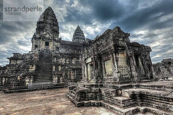 High Dynamic Range (hdr) Bild von Angkor Wat  dem berühmten kambodschanischen Wahrzeichen Siem Reap  Kambodscha  Asien