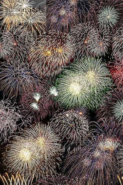 Silvester Feuerwerk Sylvester Neujahr Hintergrund Neues Jahr Neuen Neu Hintergründe in Stuttgart  Deutschland  Europa