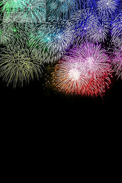 Silvester Feuerwerk Sylvester Neujahr Textfreiraum Copyspace bunt Hintergrund Neues Jahr Neuen Neu Hintergründe in Stuttgart  Deutschland  Europa