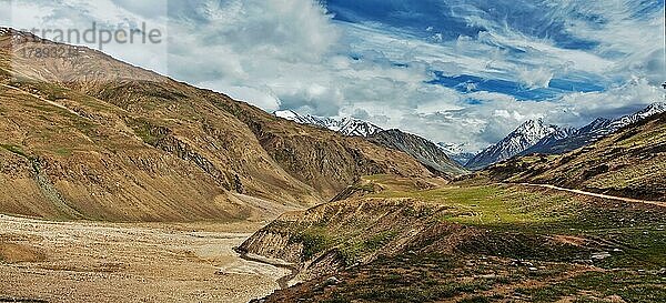 Himalaya-Landschaftspanorama. Spiti-Tal  Himachal Pradesh  Indien  Asien