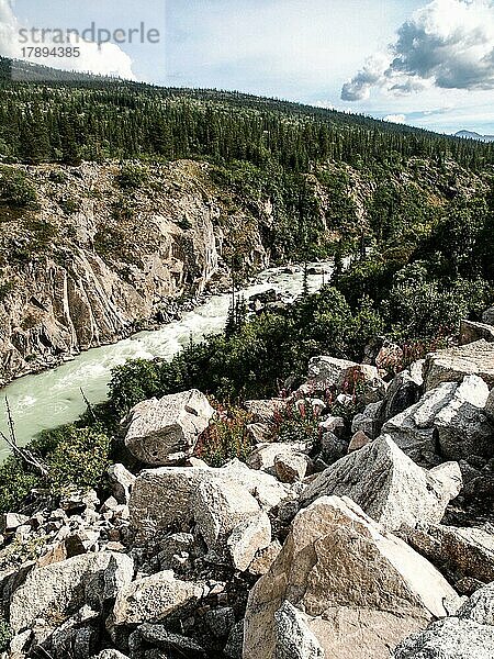 Berg  Fluss  Alaska